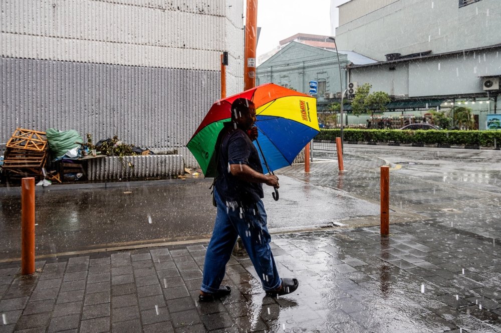 Heavy Rain and Thunderstorms Expected Across Malaysia